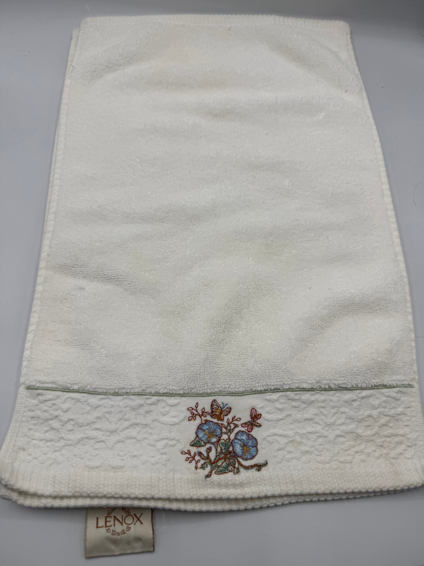 Vintage Embroidered Lenox Hand Towels (2)
