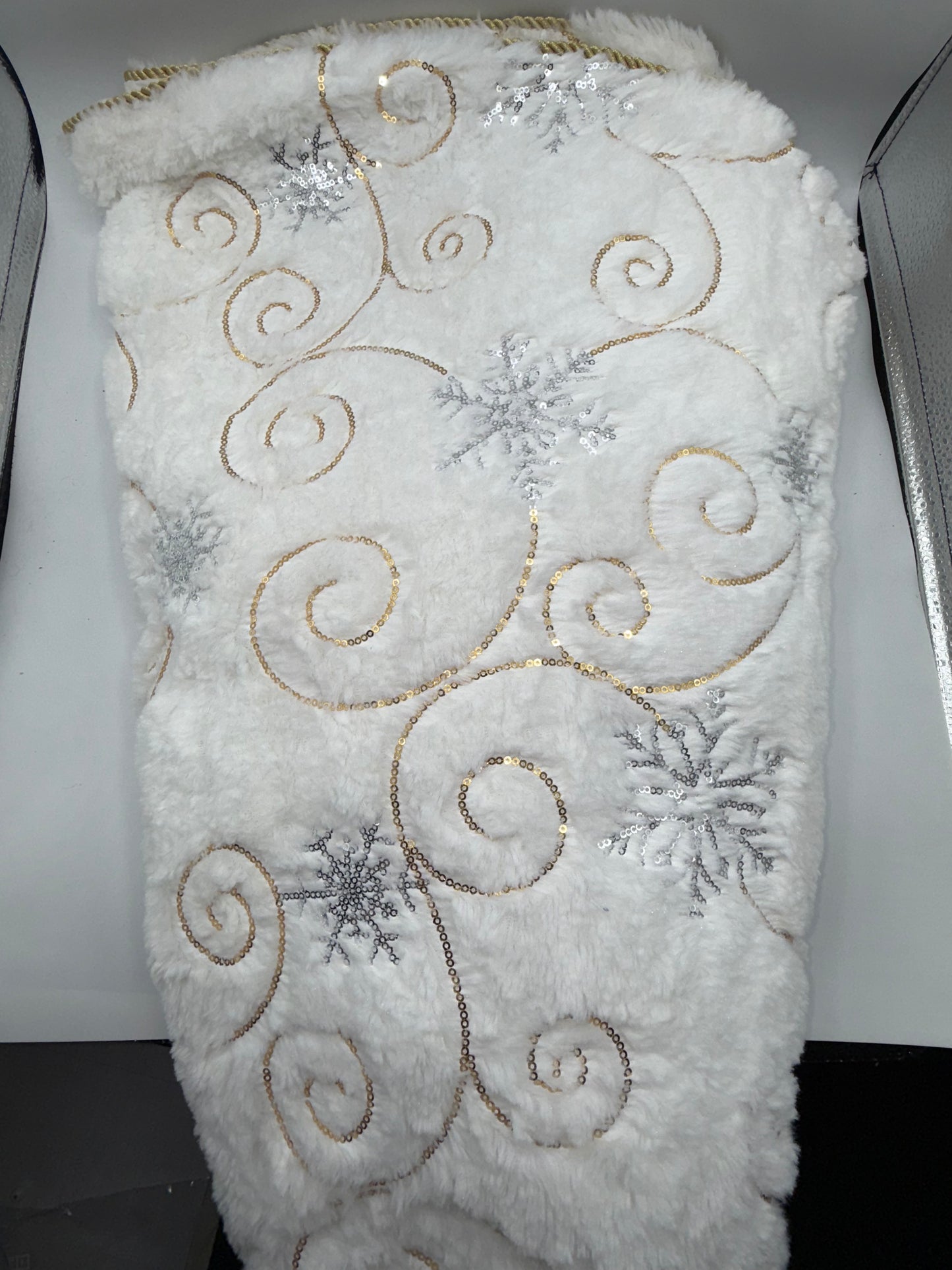 Embroidered Faux Fir Tree skirt