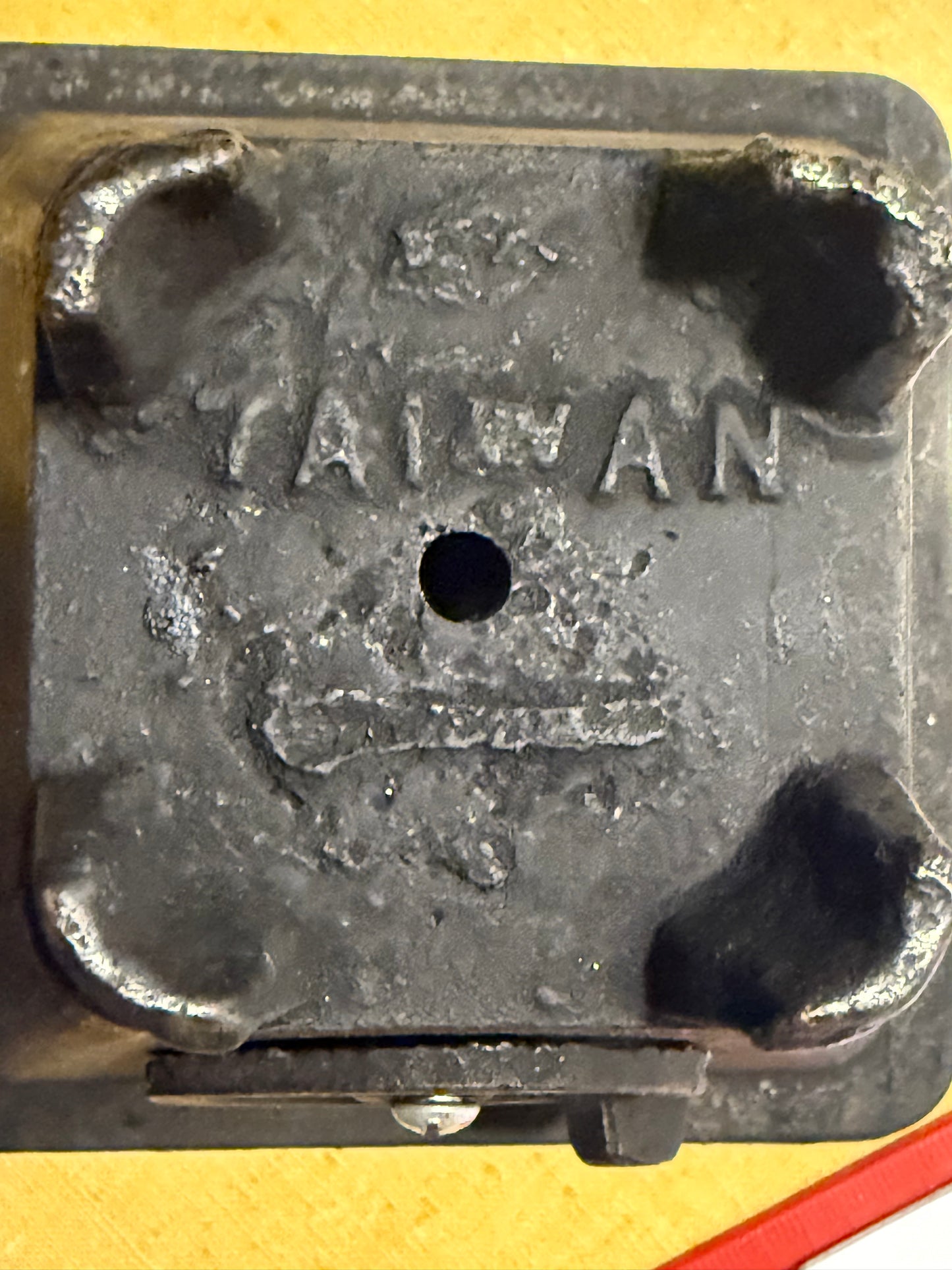 Cast Iron Pot with Wood Handle