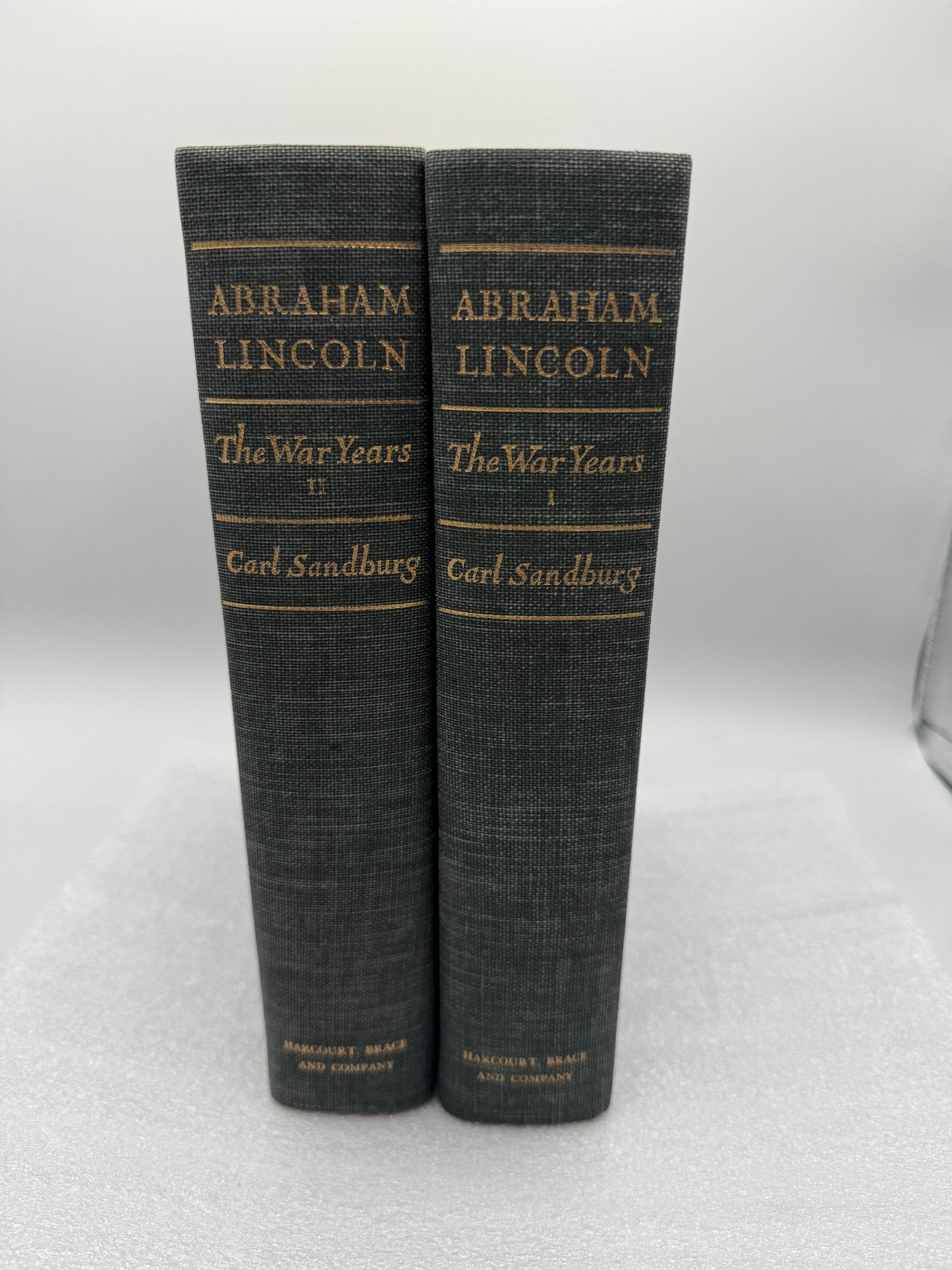 Abraham Lincoln The War Years Volumes I & II by Carl Sandberg