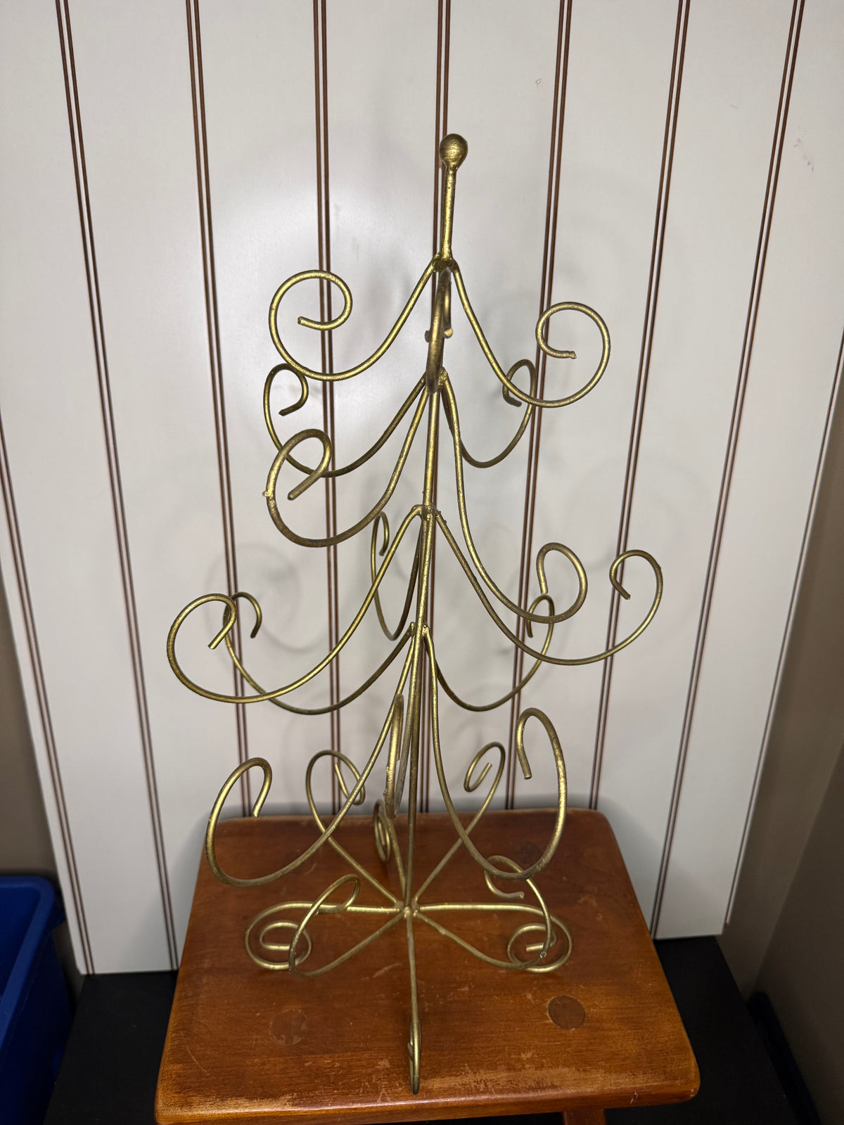 Gold Metal Ornament Tree