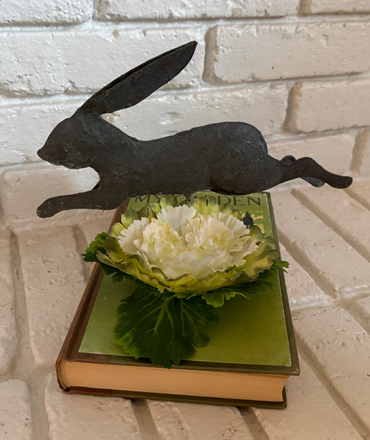 Leaping Rabbit/Garden Book