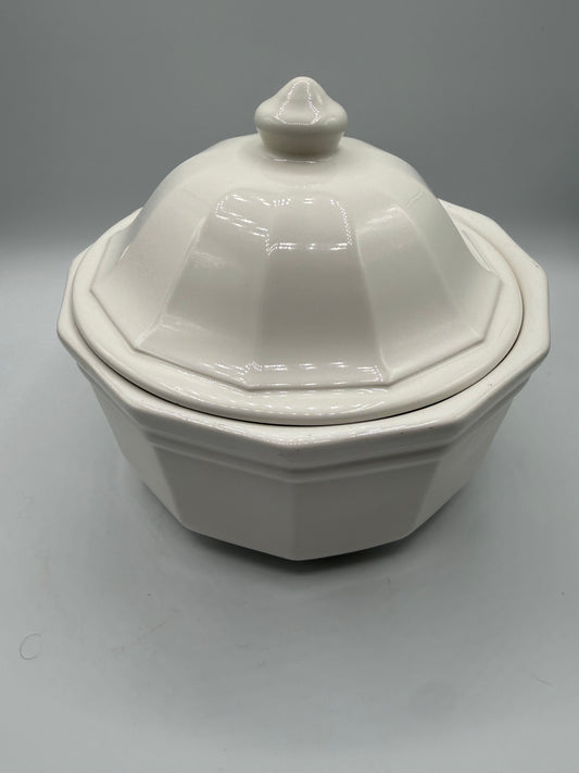 Pfaltzgraff Heritage Covered Casserole Dish (2 quart)