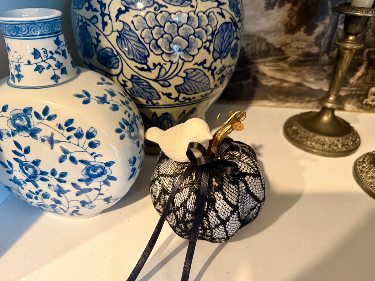 Lace Pumpkin with Bird