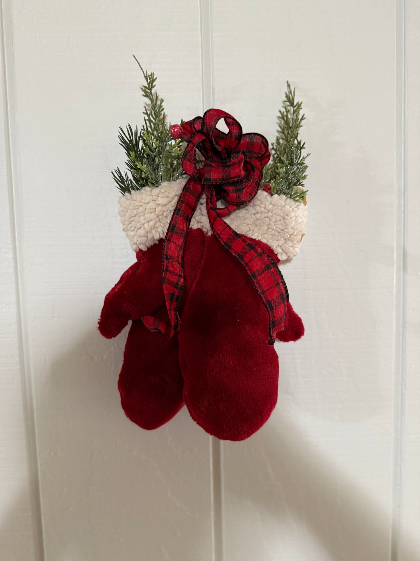 Velvet Decor Mittons