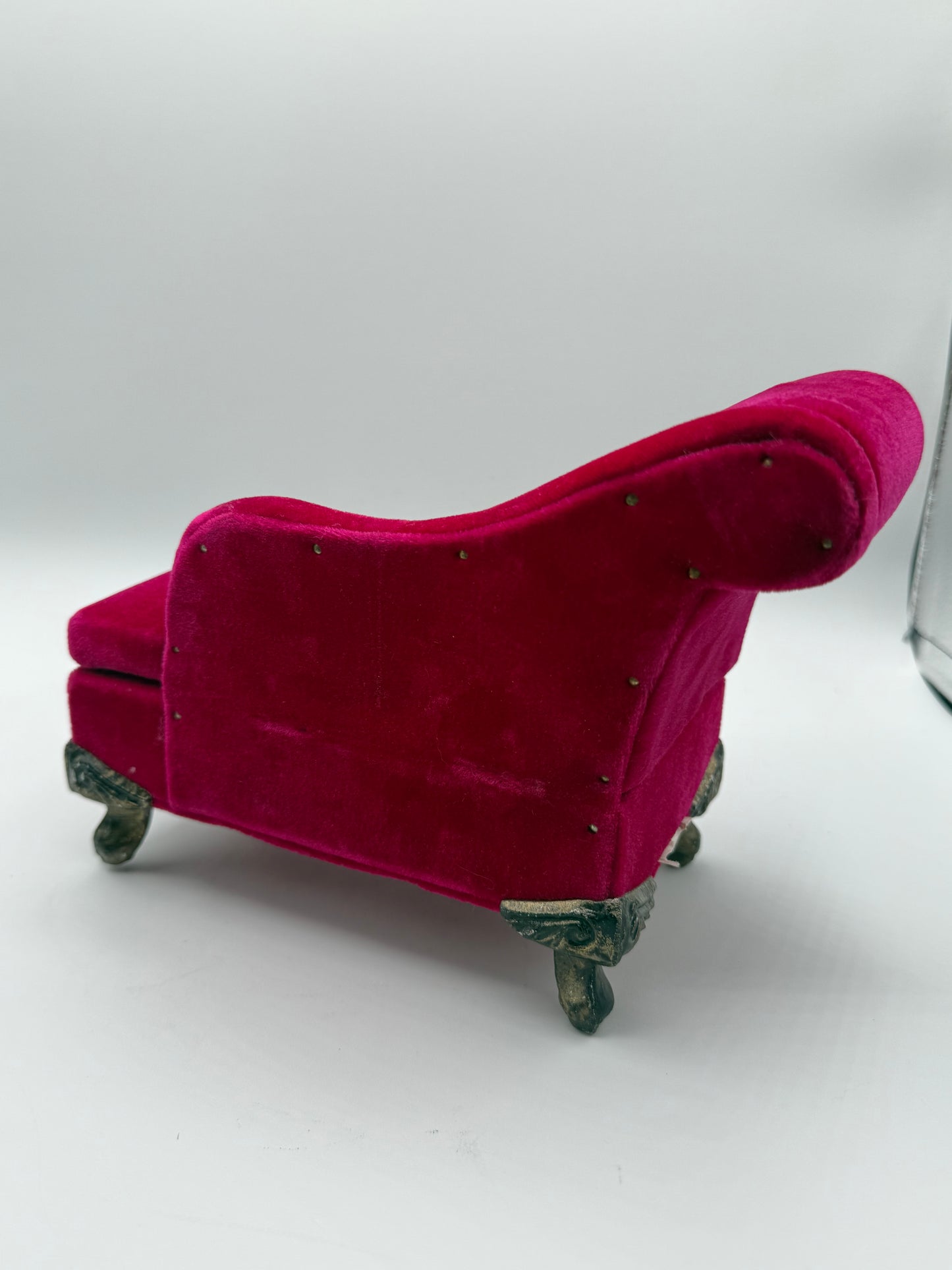 Red Velvet Love Seat Jewelry Box
