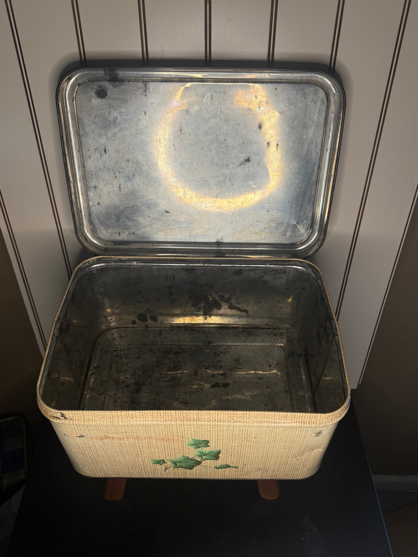 Vintage Decoware Metal Breadbox