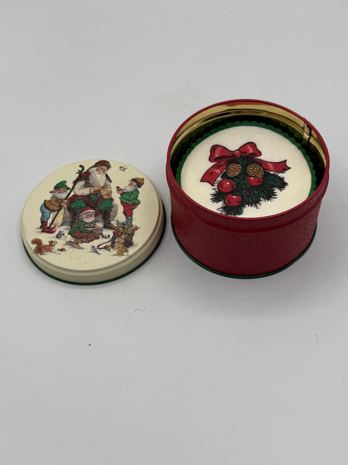 Vintage Santa Tin with Paper Coasters