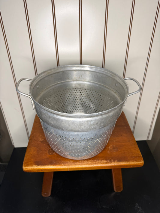Vintage Heavy Duty Colander