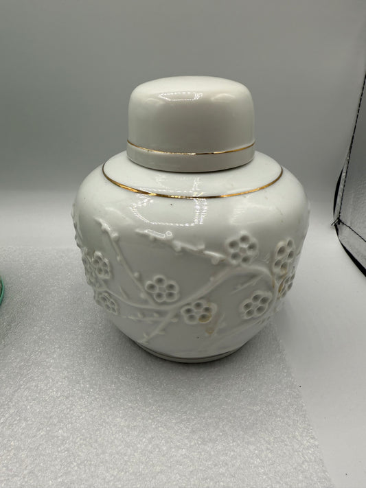 Vintage Porcelain Ginger Jar with Lid/Plum Design