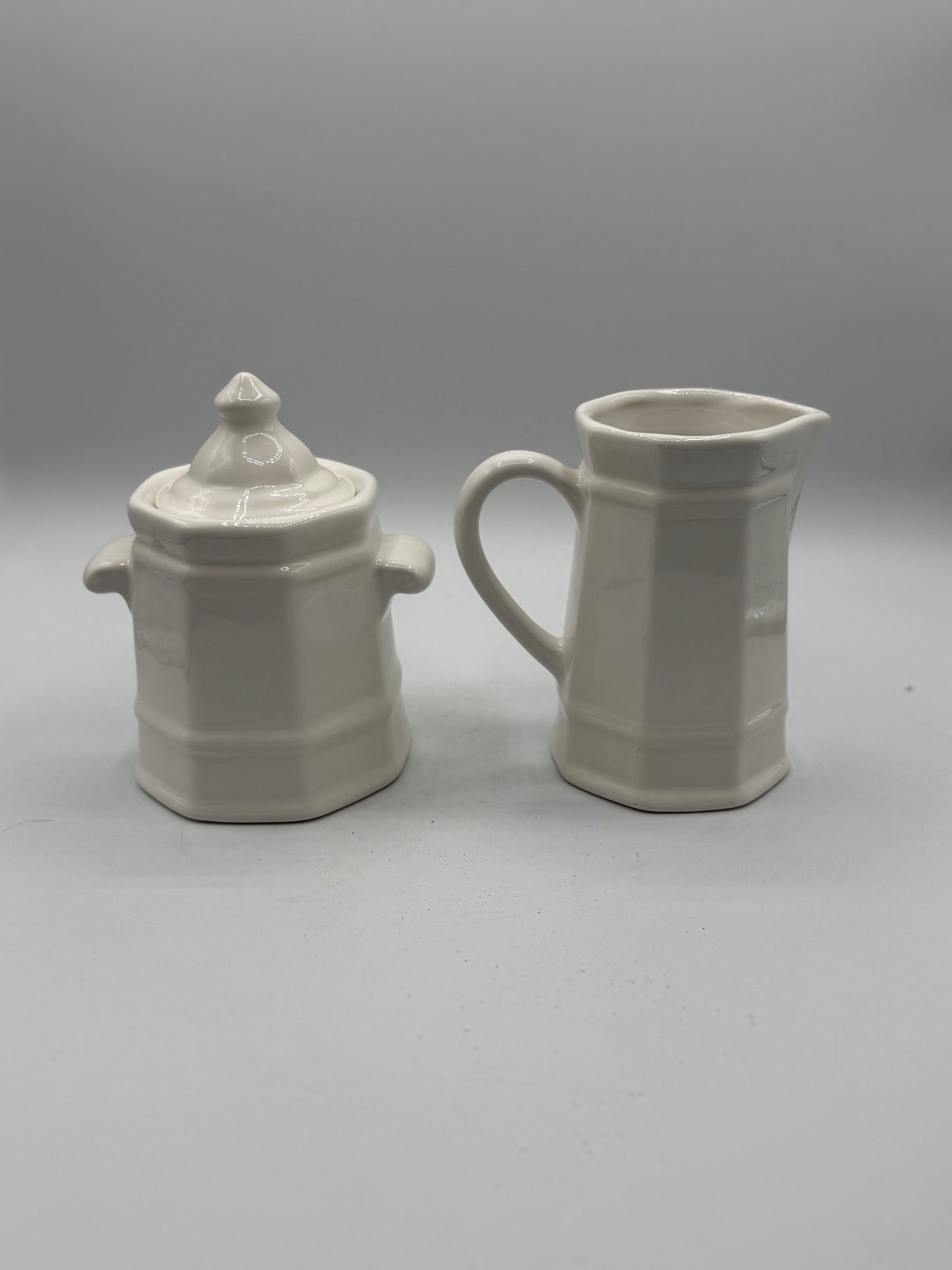 Pfaltsgraff Heritage White Sugar Bowl & Creamer