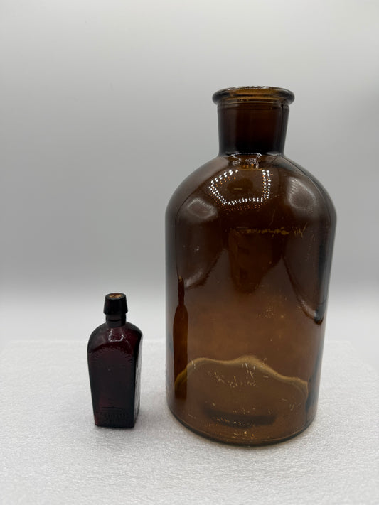2-Piece Set Vintage Amber Bottles