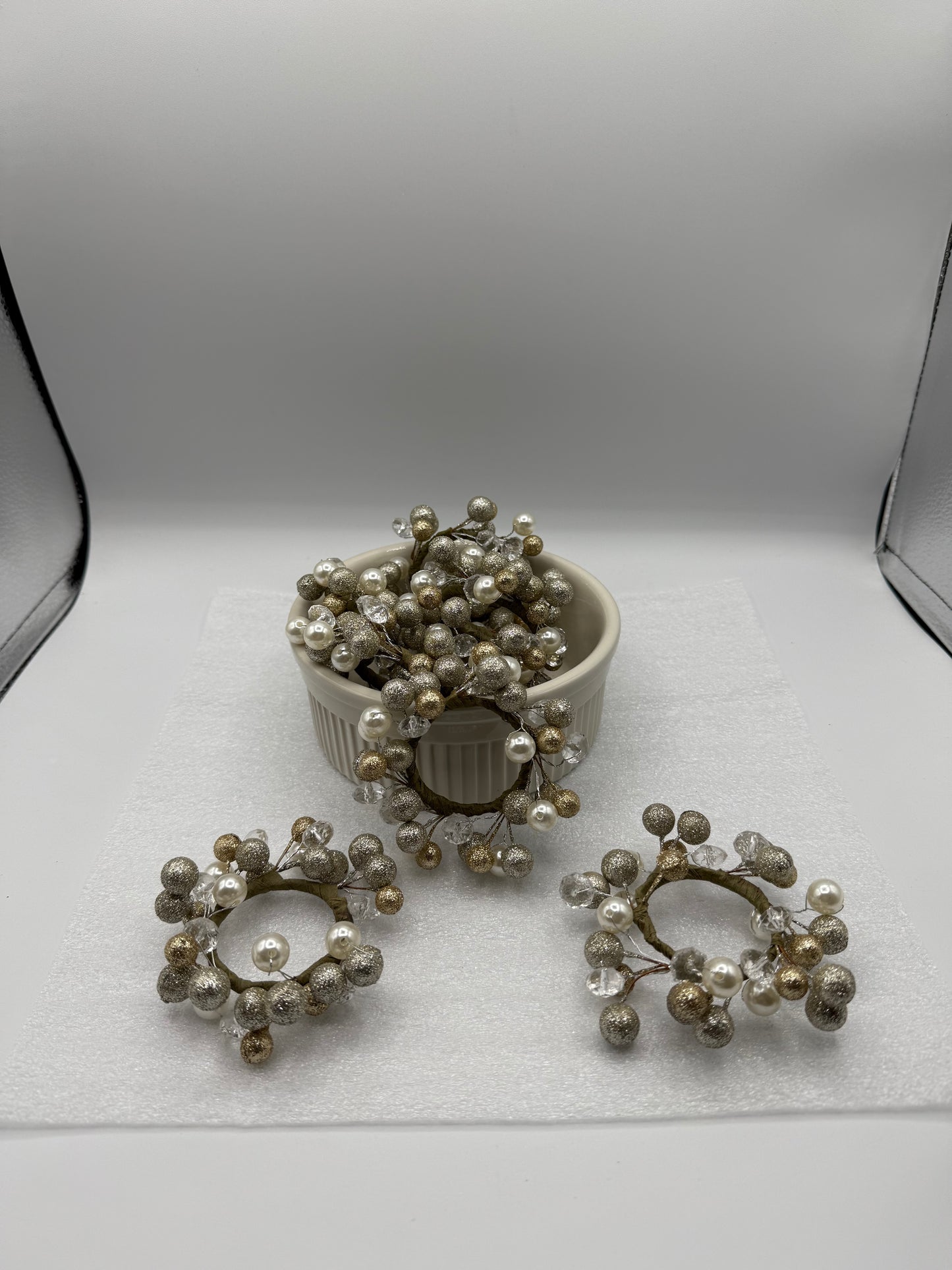 Beaded Napkin Ring Set(8)