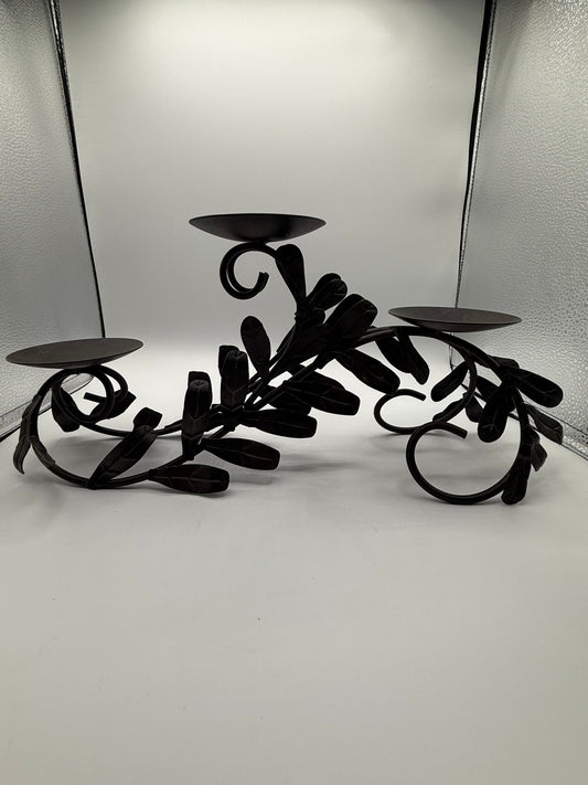 Leaf Design Iron 3-Candlestand