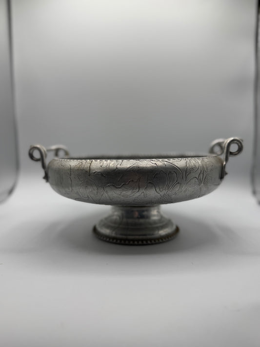 1040’s Hammered Aluminum Floral Design Serving Bowl