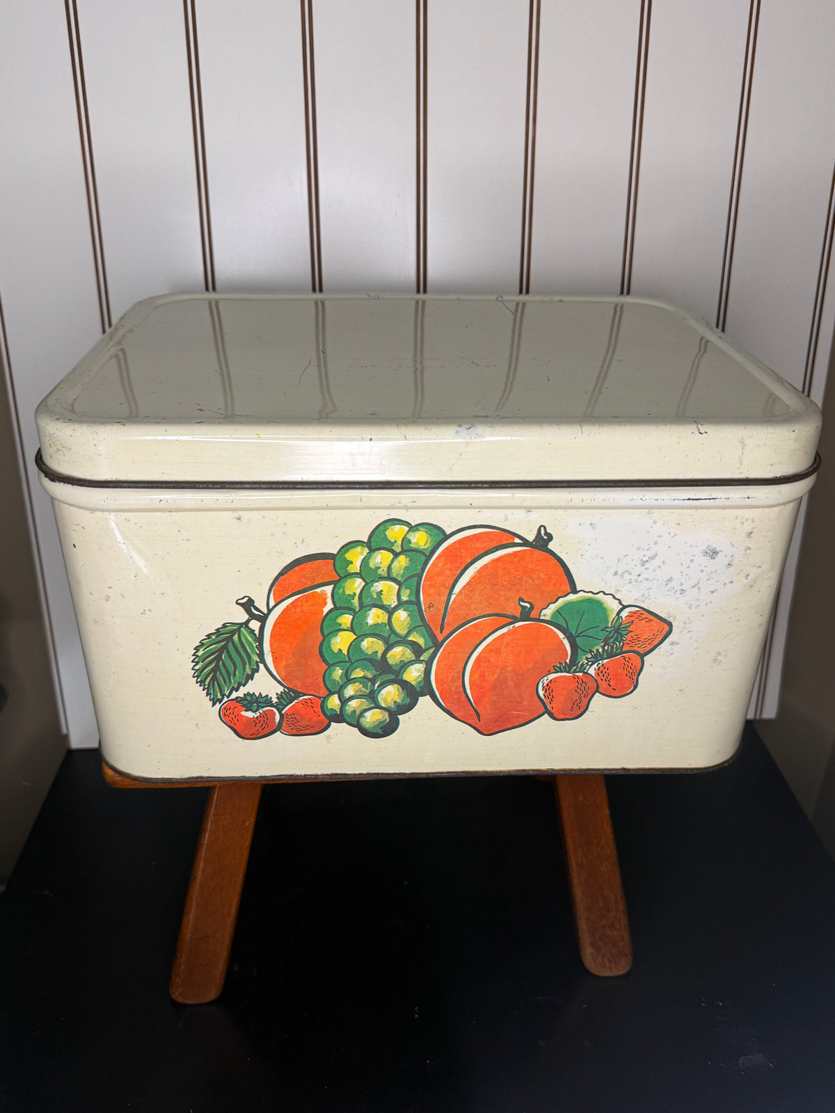 Fruit Design Metal Bread Box