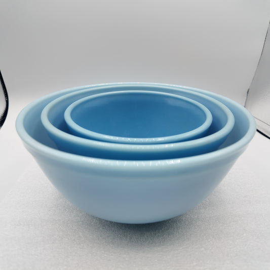 Three piece Pyrex Mixing Bowl Set (Delphite Bluebell)